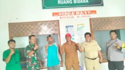 Bhabinkamtibmas Kelurahan Warujayeng dan Gepenta Bersama Babinsa Bantu ODGJ Jalani Pengobatan